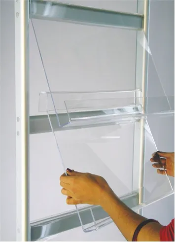 Classic-Brochure-Stand-with-Snap-Frame-Header-02.webp