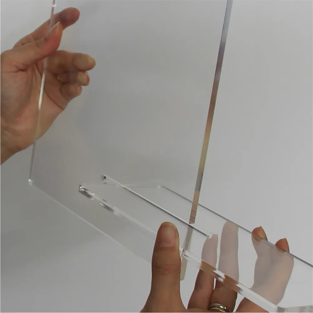 Brochure-Stand-Zig-Zag-Double-Leg-03.webp